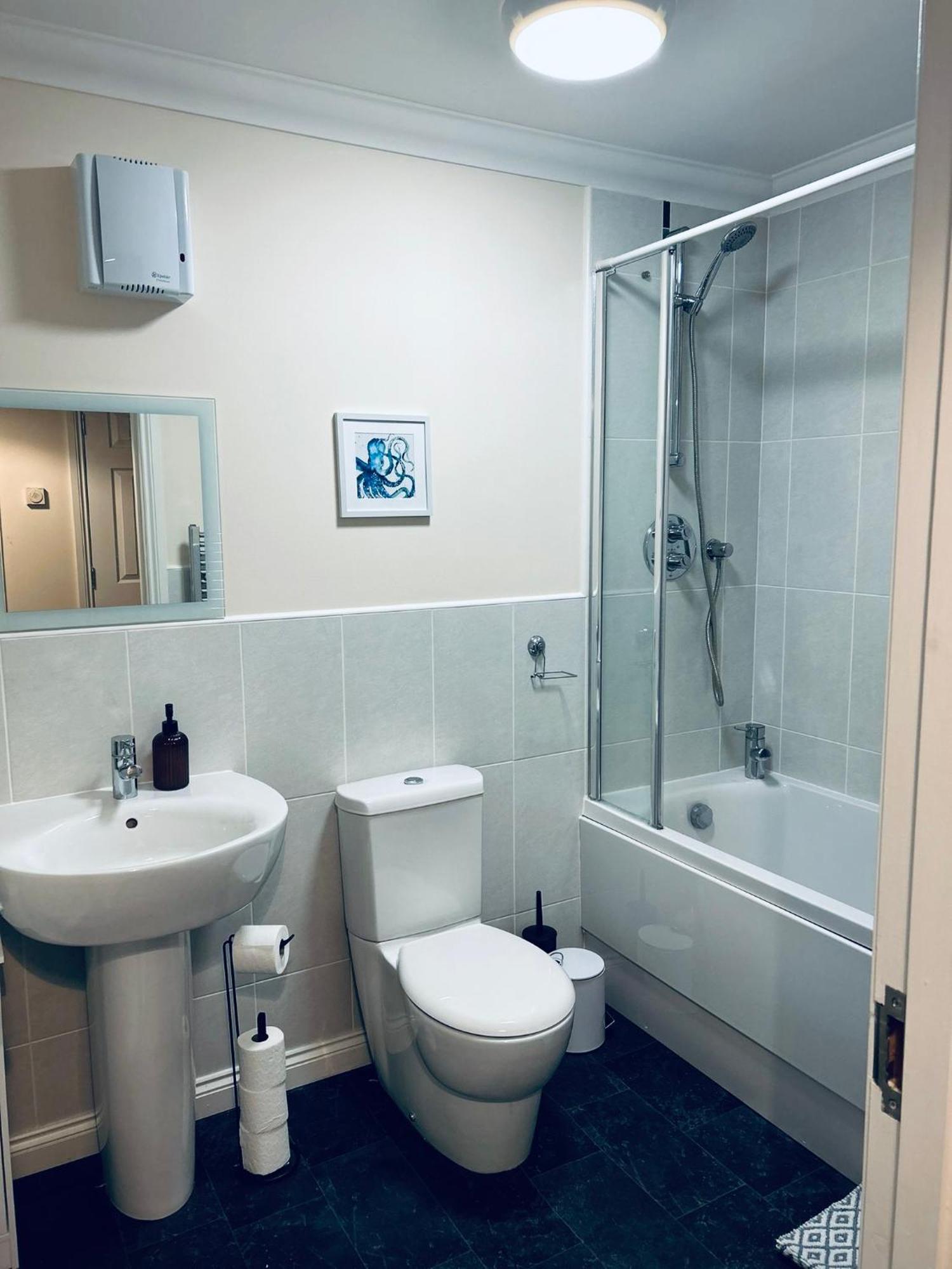 Central Cosy Riverview Apartment 2 Bed, 2 Bath, Free Parking / Wifi Inverness Exteriör bild